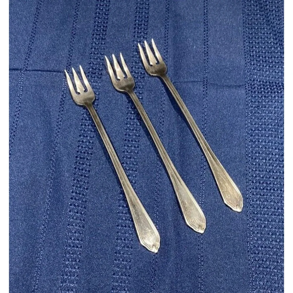 Vtg 30s Hadley Oneida Hotel Plate Cocktail/Seafood Fork Silverplate 6